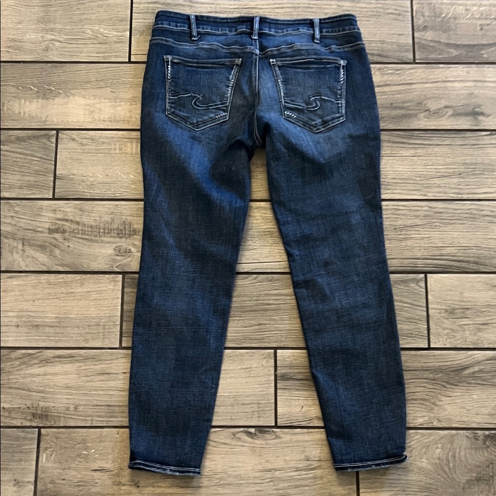 Silver Jeans Women's Dark Blue Skinny Jeans - Picture 4 of 7